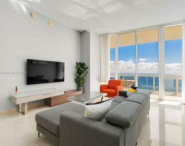 15901 Collins Ave - Photo Thumbnail 0