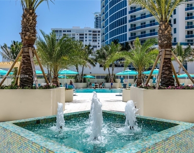 2501 S Ocean Dr - Photo Thumbnail 13