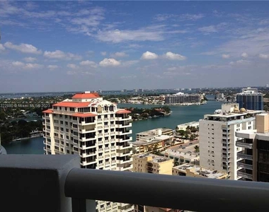 6365 Collins Ave - Photo Thumbnail 14