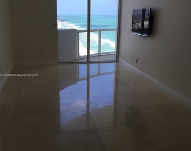 6365 Collins Ave - Photo Thumbnail 12