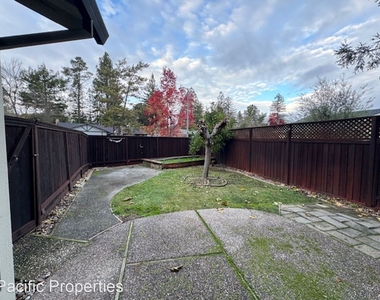 2028 Rivera Dr. - Photo Thumbnail 19