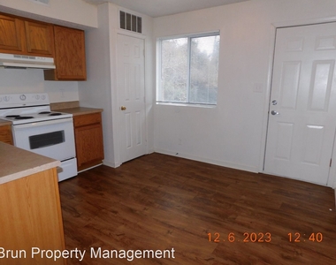 430 E. Red Bud Rd. Trevor Trace Apartments - Photo Thumbnail 18