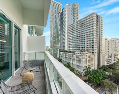 1080 Brickell Ave - Photo Thumbnail 2