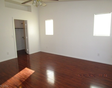 9592 Belle Esprit Street - Photo Thumbnail 15