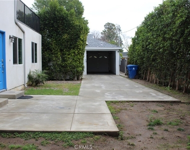 7009 Claire Avenue - Photo Thumbnail 10