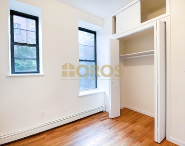 283 East 7th Street - Photo Thumbnail 4