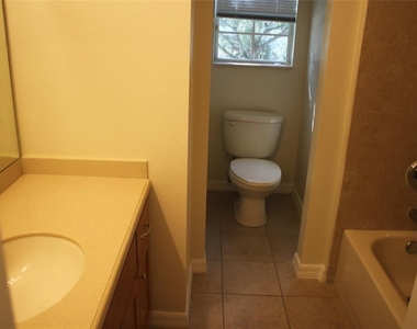 3209 Villa Strada Way - Photo Thumbnail 12