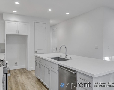 969 Prospect Avenue - Photo Thumbnail 15