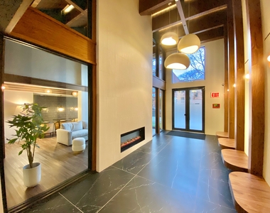 654 Madison Street - Photo Thumbnail 5