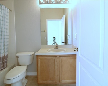 10321 Manderley Way - Photo Thumbnail 22