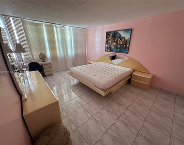 1825 S Ocean Dr - Photo Thumbnail 9