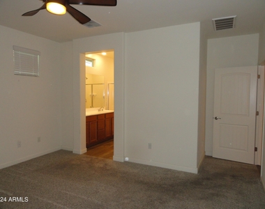 4666 N 204th Lane - Photo Thumbnail 16