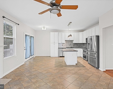 21340 Sawyer Sq - Photo Thumbnail 10