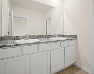 1404 Colt Creek Place - Photo Thumbnail 26