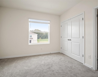 1404 Colt Creek Place - Photo Thumbnail 22