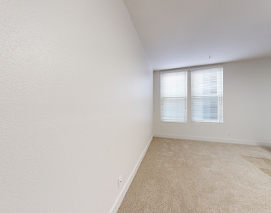 13603 Marina Pointe Drive - Photo Thumbnail 2