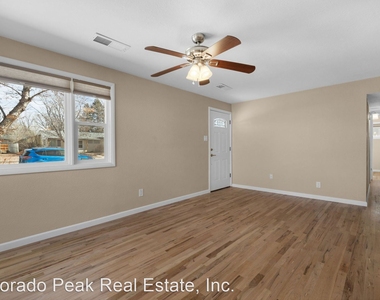 2708 Meadowlark Ln - Photo Thumbnail 8