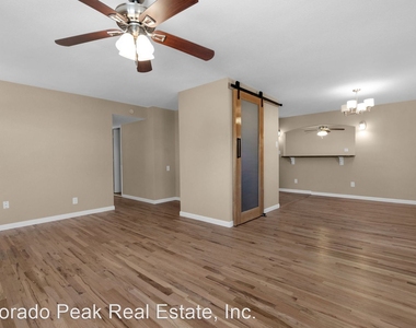 2708 Meadowlark Ln - Photo Thumbnail 9