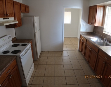 2118 Marlin Avenue - Photo Thumbnail 5