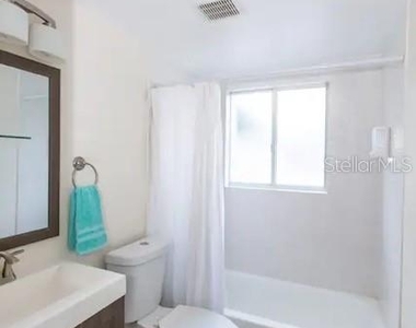 3206 W Azeele Street - Photo Thumbnail 10