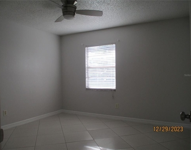 123 Lake Villa Way - Photo Thumbnail 6