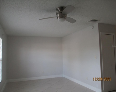 123 Lake Villa Way - Photo Thumbnail 1