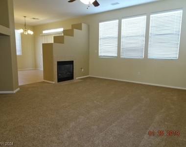 3940 Bella Palermo Way - Photo Thumbnail 3