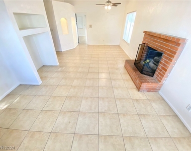 6305 Copperfield Avenue - Photo Thumbnail 2