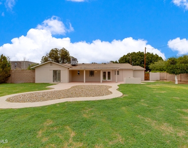 2917 E Mariposa Street - Photo Thumbnail 14