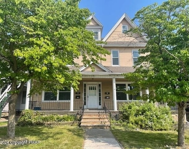 114 N Lincoln Avenue - Photo Thumbnail 0