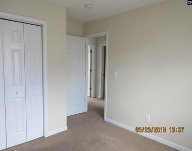 1305 May Oak Circle - Photo Thumbnail 2