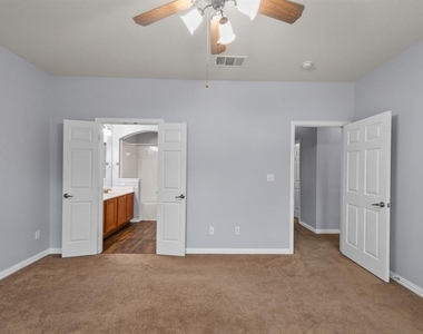 6228 Crescent Street - Photo Thumbnail 16