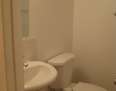 437 Ferndale Court - Photo Thumbnail 7