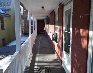 301 S Hanover Street - Photo Thumbnail 3