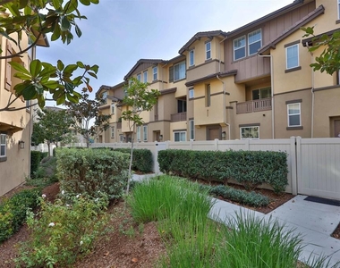 5460 San Roberto - Photo Thumbnail 0