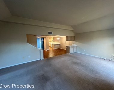 5215 Arden Way - Photo Thumbnail 13