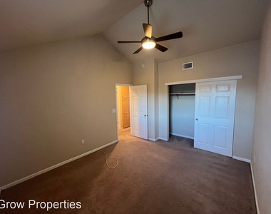 5215 Arden Way - Photo Thumbnail 21