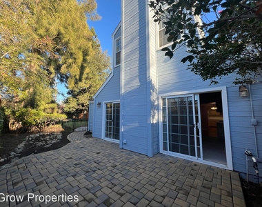 5215 Arden Way - Photo Thumbnail 26