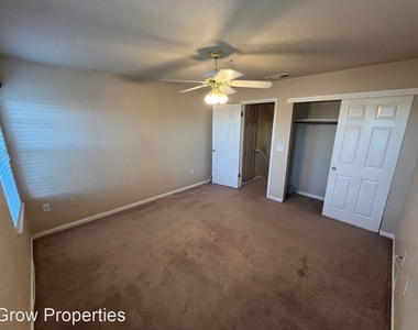 5215 Arden Way - Photo Thumbnail 19