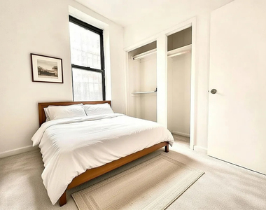 370 West 52nd Street - Photo Thumbnail 1