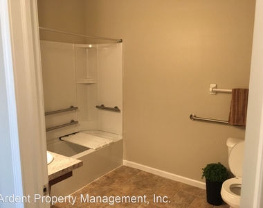 1524 Braeton Parkway Unit 11 - Photo Thumbnail 4