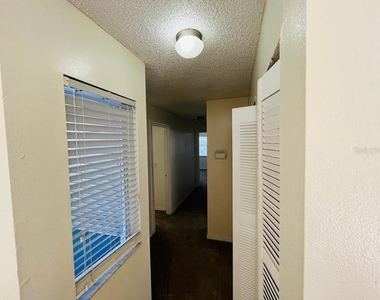 2560 Woodgate Boulevard - Photo Thumbnail 6