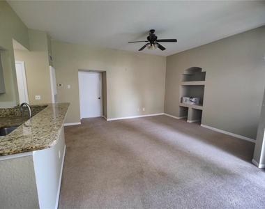 7240 Westpointe Boulevard - Photo Thumbnail 6