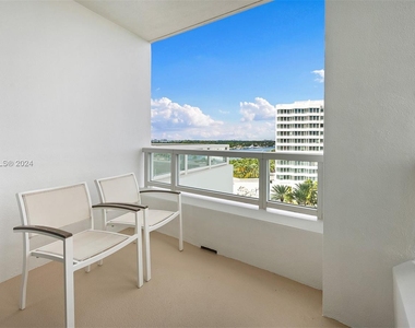 4401 Collins Ave - Photo Thumbnail 25