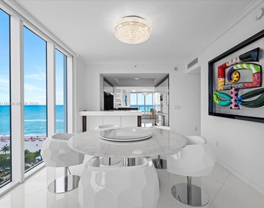 17875 Collins Ave - Photo Thumbnail 9