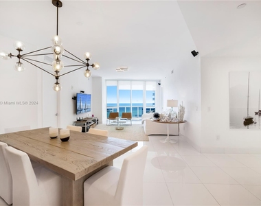 15901 Collins Ave - Photo Thumbnail 8