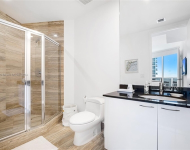 15901 Collins Ave - Photo Thumbnail 19