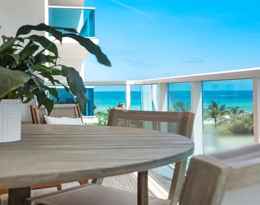 2301 Collins Ave - Photo Thumbnail 5