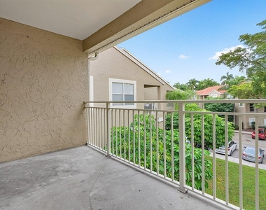 1760 Palm Cove Boulevard - Photo Thumbnail 19