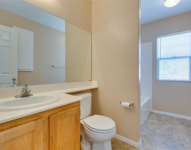 1401 Sycamore Spring Court - Photo Thumbnail 21